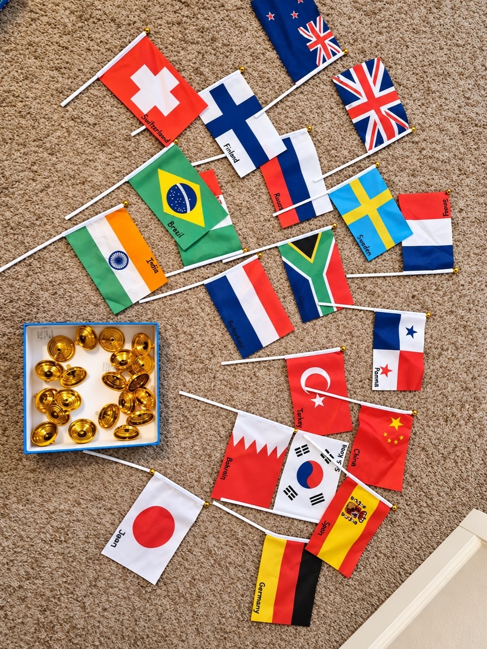 Montessori World Flags Set🇦🇮🇲🇼🇹🇰🇸🇷